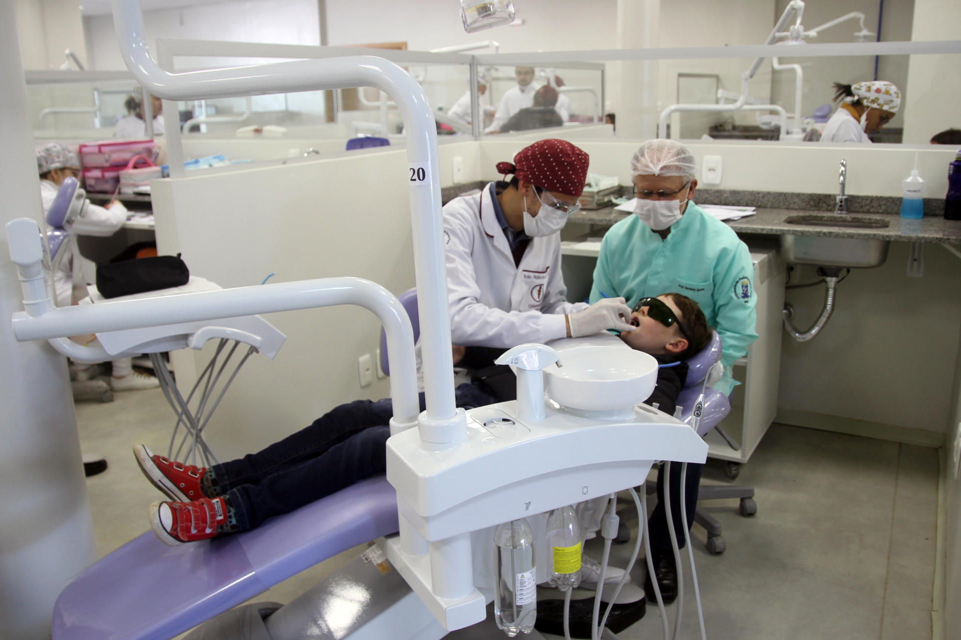 Curso de Odontologia da UFSM oferece diversos serviços para a população