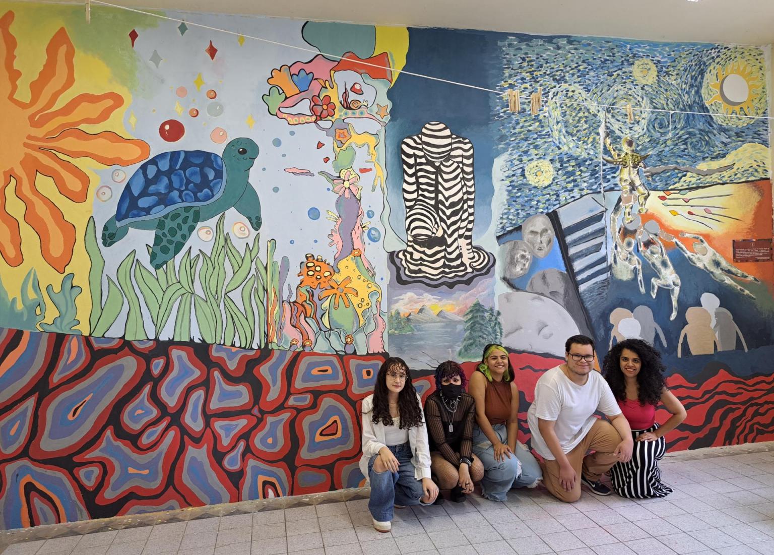 Mural finalizado na escola Manoel Ribas - Prazer, profundidade, coletividade dos corais, introspecção e busca
(Foto: Cristina Eiffert)