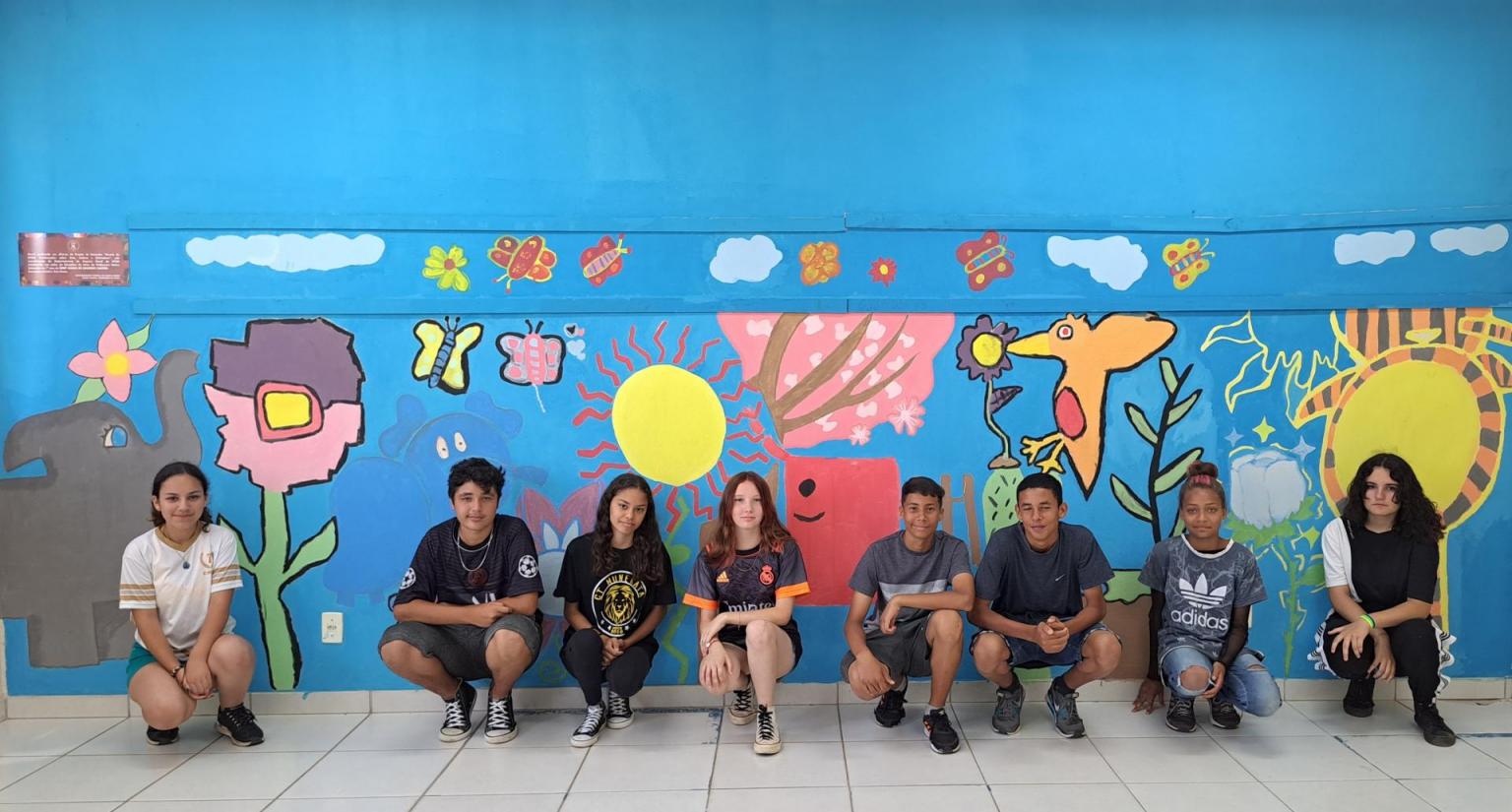 Mural finalizado na escola Maria de Lourdes Castro - Primavera
(Foto: Fernanda Schaurich)