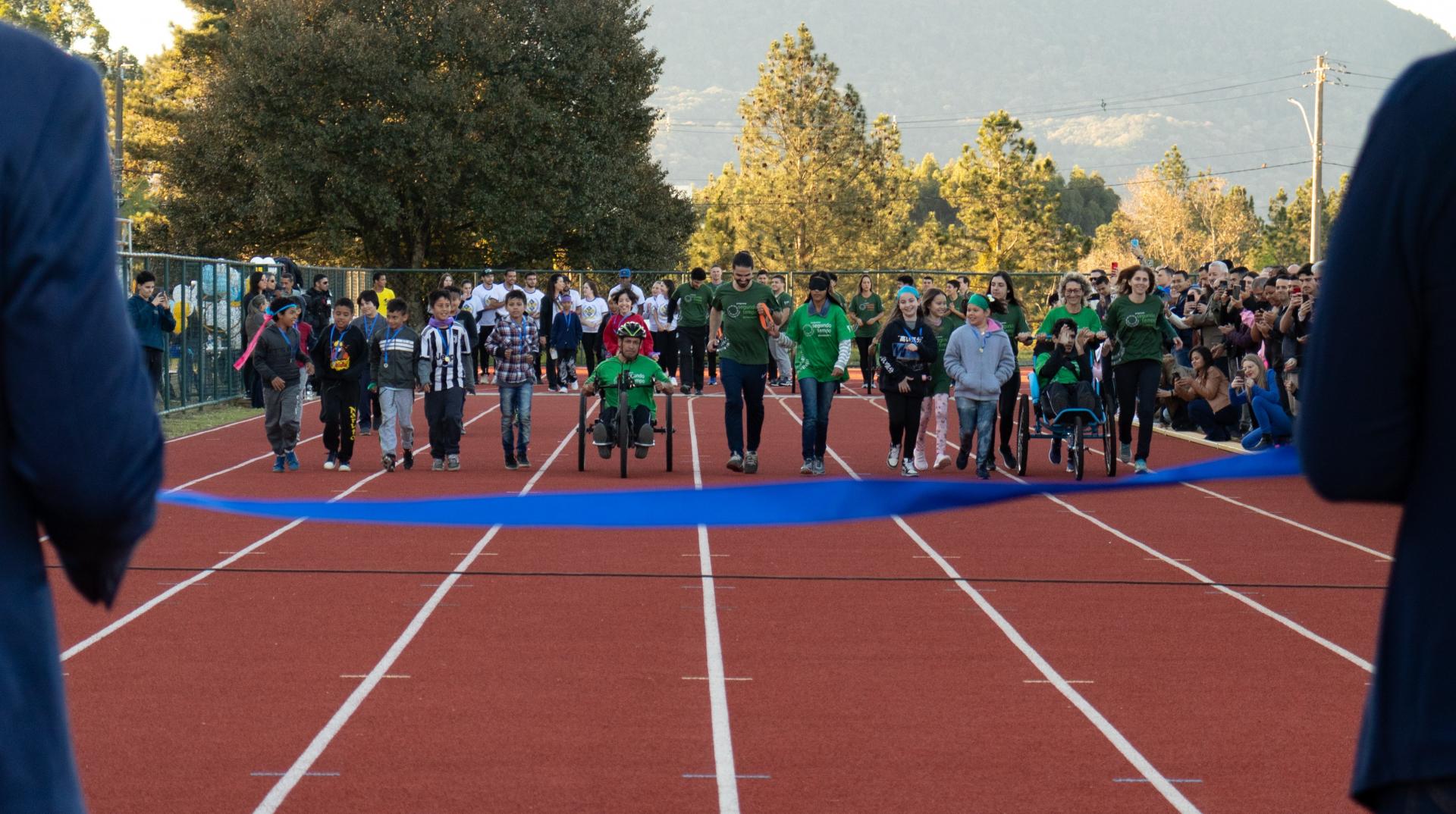 Adolescentes do projeto Atletismo UFSM representam a universidade em  Competição – CEFD