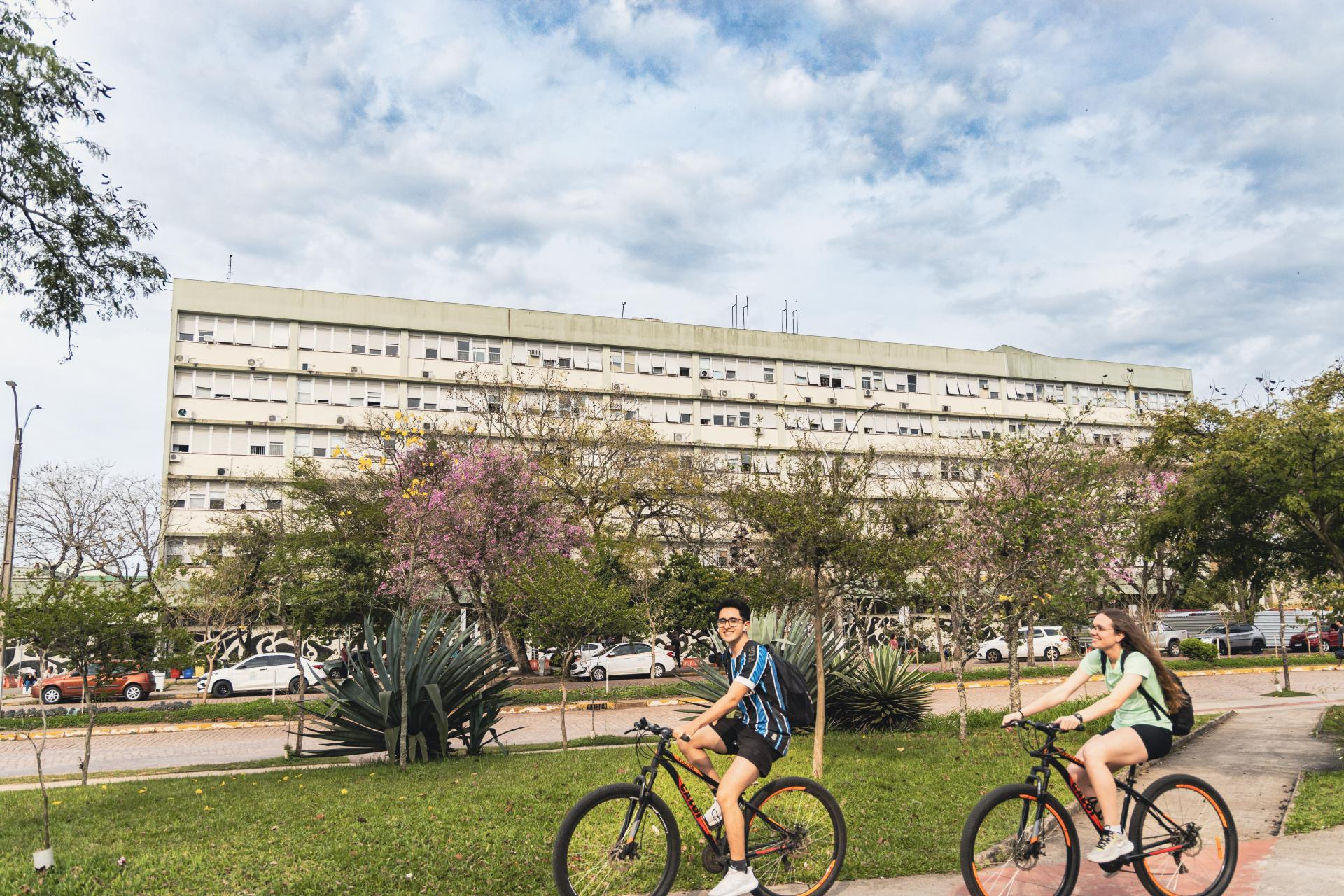 UFSM na primavera (Foto: Felippe Richardt)