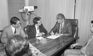 Doação de Filmadora para o Curso de Comunicação Social