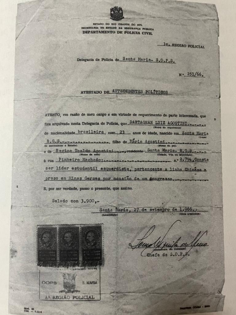 Página de reprodução de documento do DOPS com texto datilografado em preto.