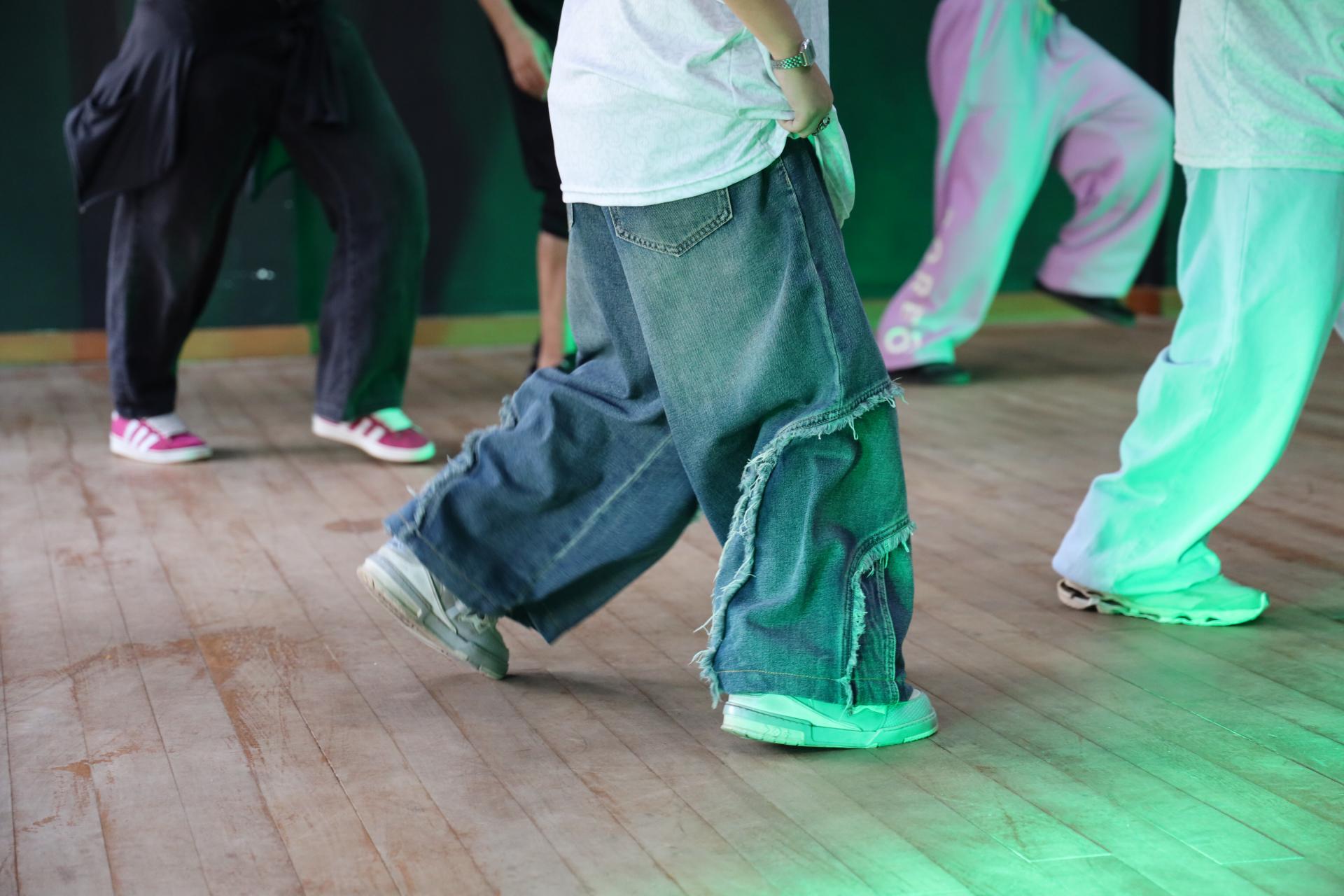 O evento reforça a importância de espaços de formação e troca, aproximando estudantes e profissionais e contribuindo para o desenvolvimento de novas trajetórias nas danças urbanas. Mais informações sobre o projeto podem ser acessadas na rede social (@conexoes.urb).