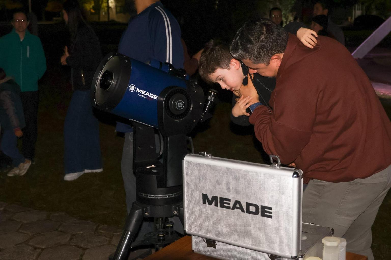 Observação da "Lua azul" (Foto: Mathias Ilnicki)
