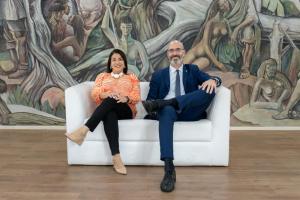 foto de Luciano Schuch e Martha Adaime no salão imembuí