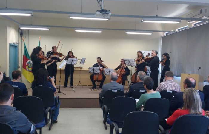 700x450-crop-90-images_2017_fotos_evento_apresentacao_orquestra_20