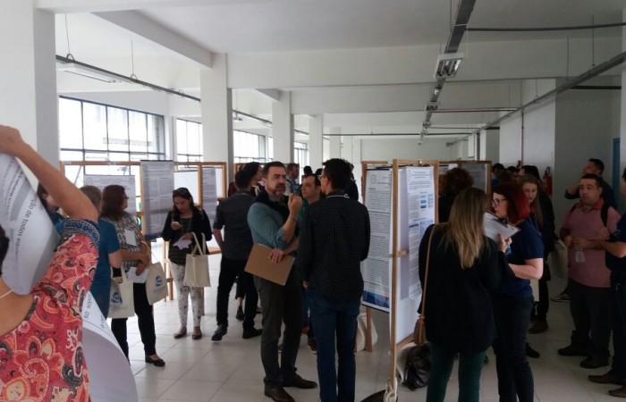 700x450-crop-90-images_2017_fotos_evento_exposicao_banners_17