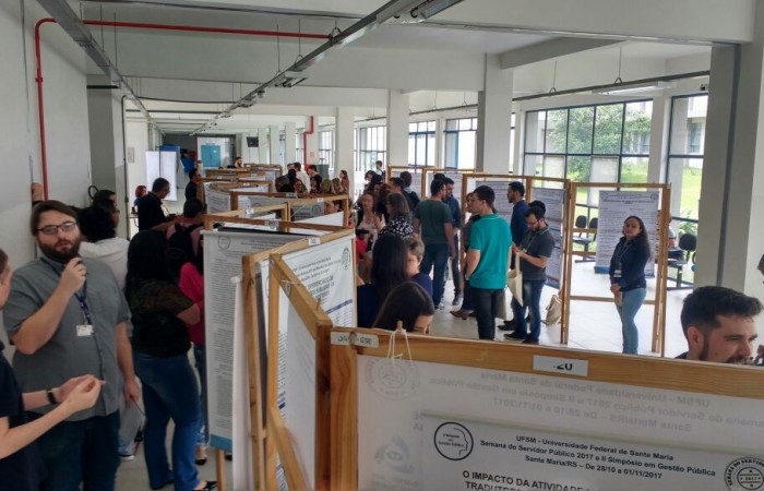 700x450-crop-90-images_2017_fotos_evento_exposicao_banners_25