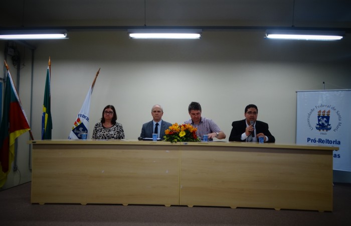 700x450-crop-90-images_2017_fotos_evento_palestra_abertura_dsc08388