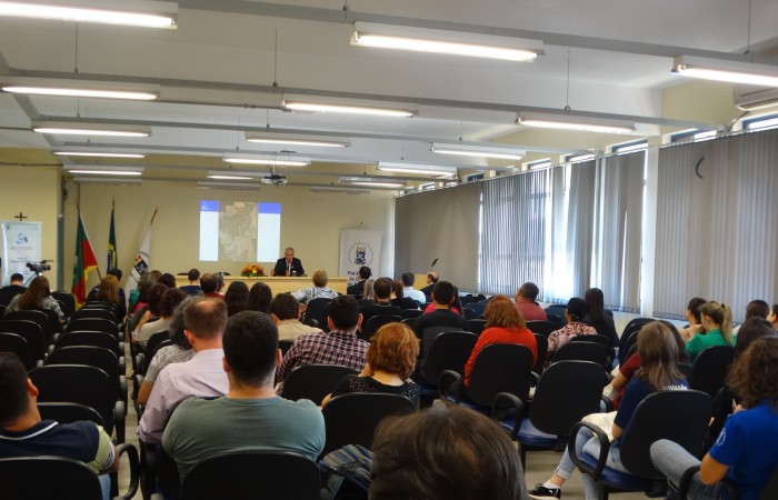 700x450-crop-90-images_2017_fotos_evento_palestra_abertura_dsc08408