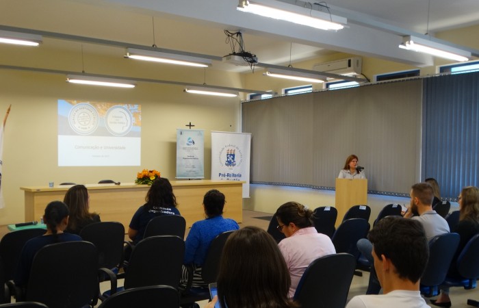 700x450-crop-90-images_2017_fotos_evento_palestra_comunicacao_dsc08559