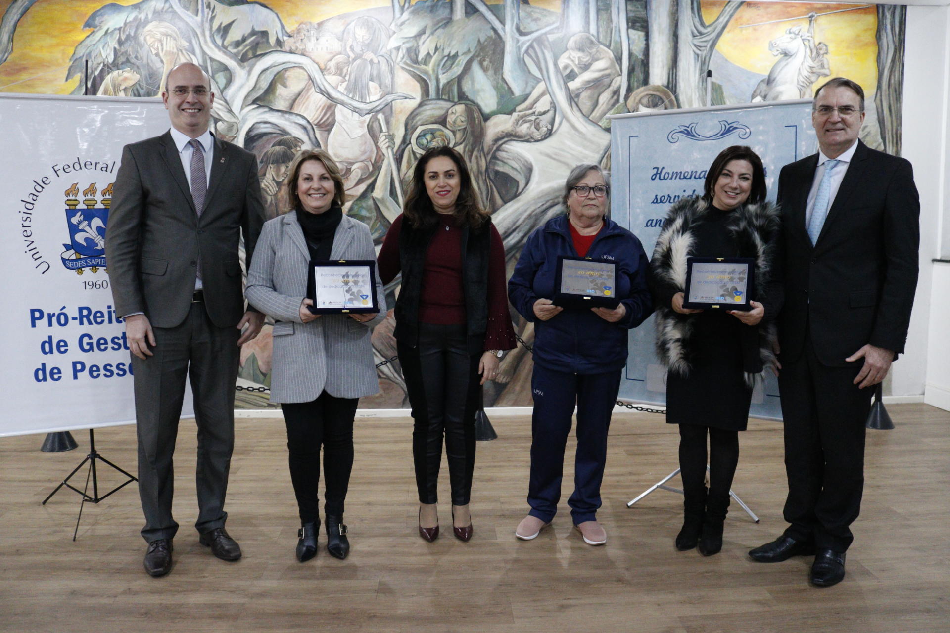 20, 30 e 40 anos (19)