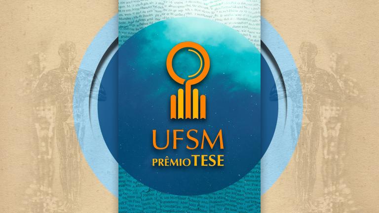 Banner institucional do Prêmio UFSM Tese. No centro da imagem há um círculo azul escuro com o logotipo do prêmio em laranja, formado por um símbolo estilizado acima da inscrição "UFSM", seguida do texto "PRÊMIO TESE". Ao fundo, aparecem tons de bege e azul, com textura que remete a páginas de livros e silhuetas esmaecidas de estátuas clássicas nas laterais.