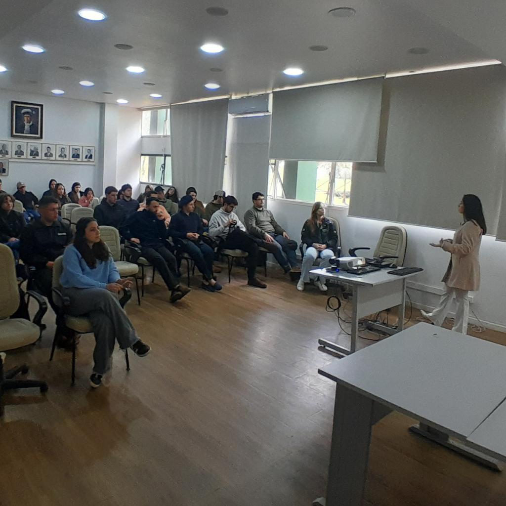 Apresentação do projeto para os calouros