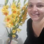 Phenoglad e CSA entregam flores em homenagem ao dia das mães