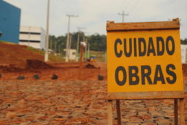 Obras na rua de acesso ao CESNORS da UFSM.