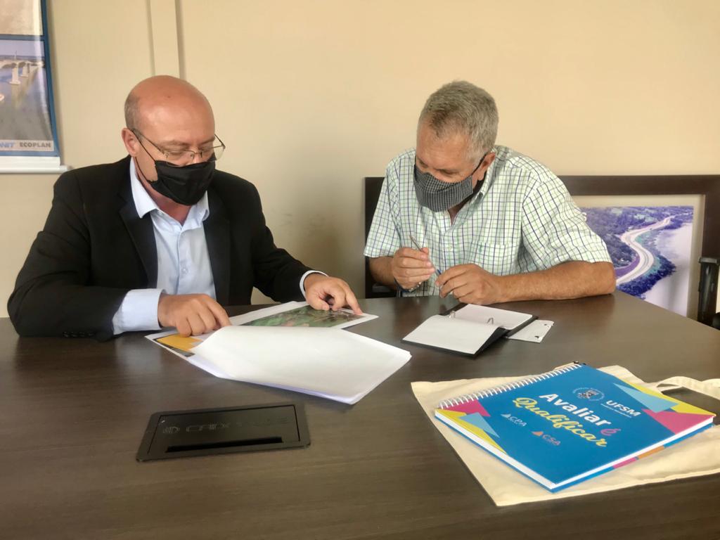 Prof. Braulio com o Superintendente do DNIT, Pedro Luzardo Gomes