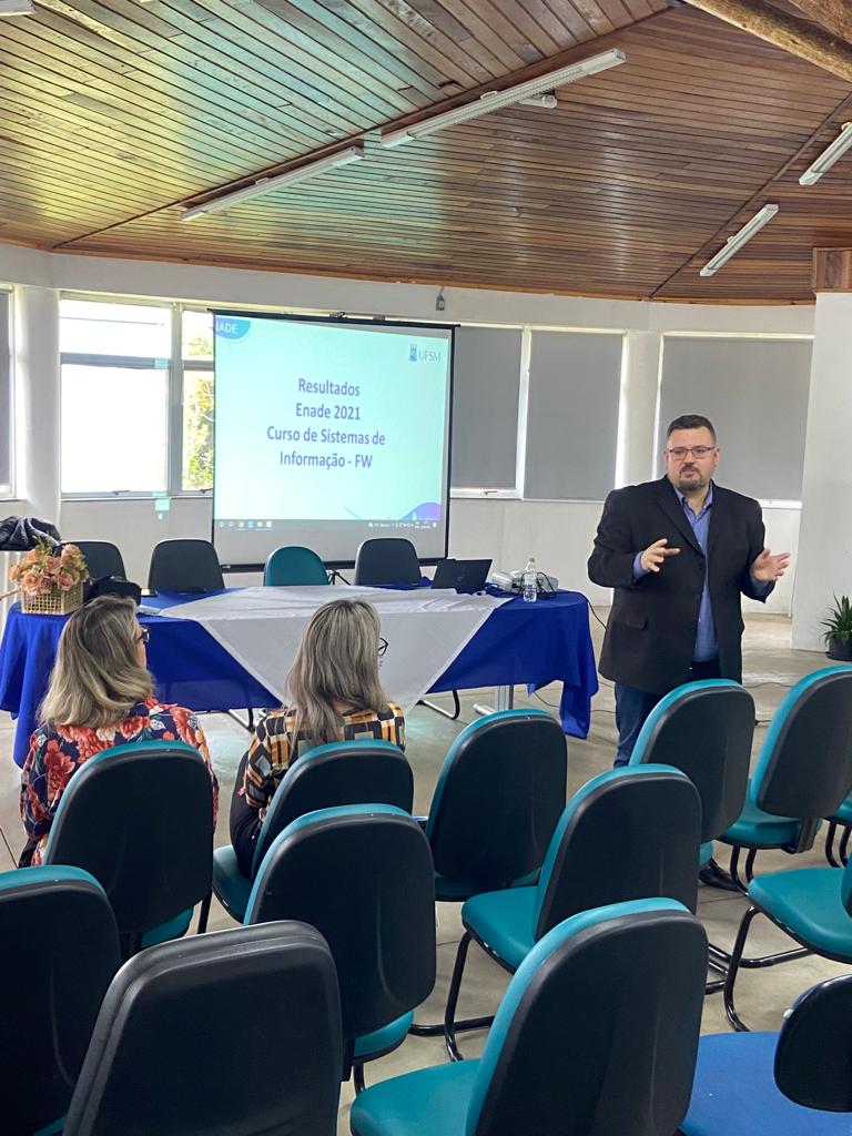 Pró-Reitor de Graduação da UFSM visita o Campus em Frederico Westphalen e participa de uma série de reuniões (5)