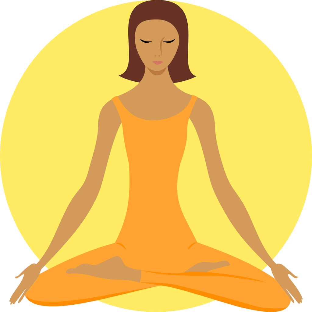 Descrição da imagem: Figura de uma mulher sentada meditando com os braços abertos e as mãos sobre os joelhos. A mulher veste macacão amarelo.