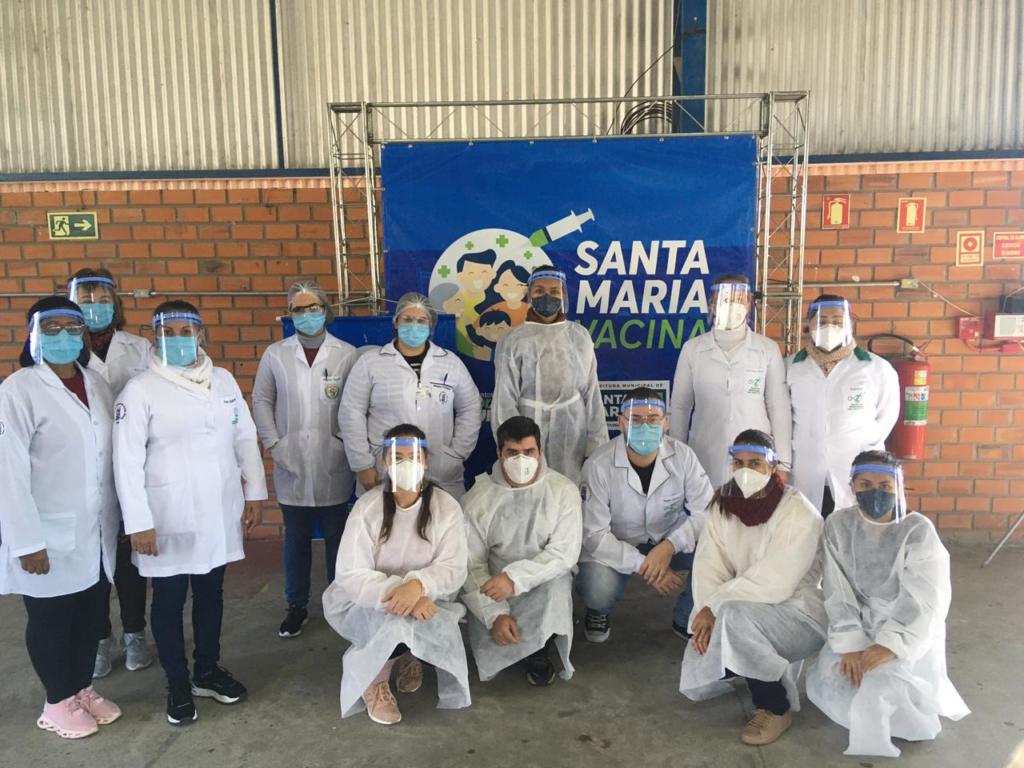 Equipe Politécnico preparada para ações de vacinação (Arquivo pessoal Guilherme Weiss Pinheiro)