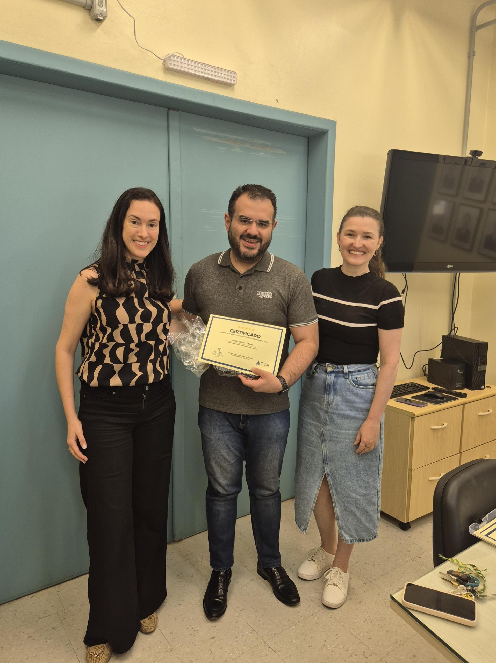 Professor Daniel Arruda Coronel - Departamento de Economia e Relações Internacionais