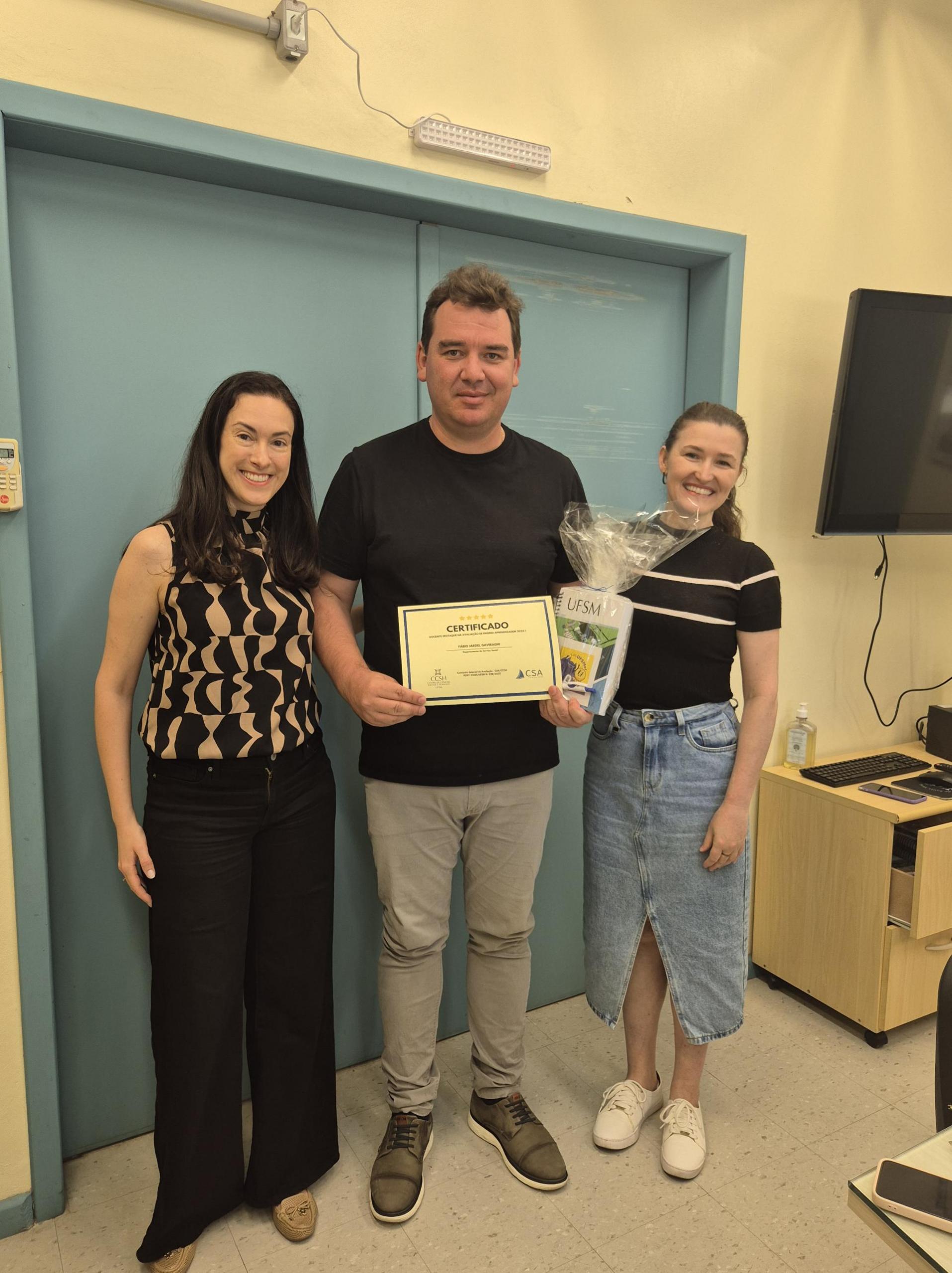 Professor Fábio Jardel Gaviraghi - Departamento de Serviço Social