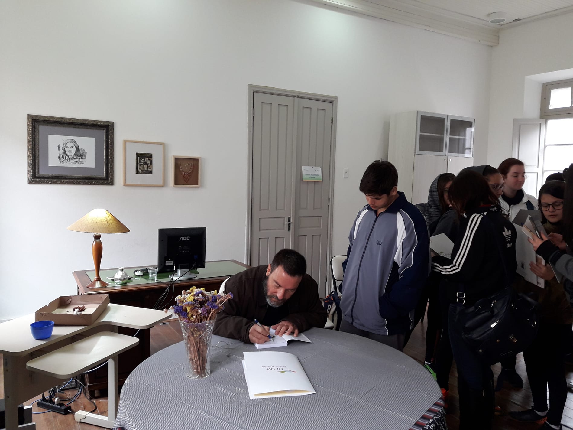 36654839 2104260022919038 771932908741984256 o