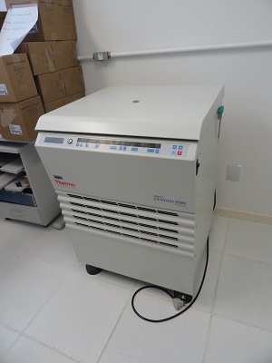 Centrfuga Refrigerada Cyrofuge