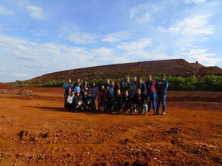 Alunos em Visita Técnica Aterro Sanitário
