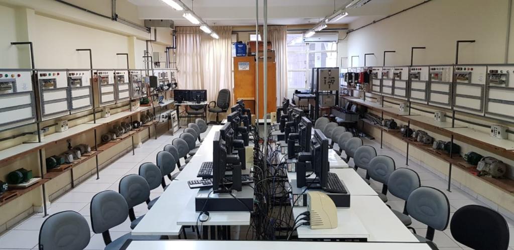 Laboratório de Acionamentos Elétricos