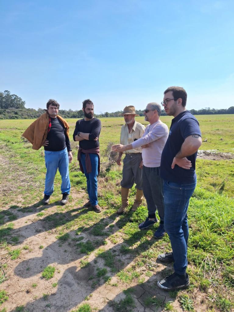 Ida a campo para a identificação do cemitério sagrado do quilombo Picada das Vassouras, na localidade de Seivalzinho. (13/08/2025)