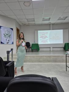 Palestra: Nutrição e Saúde Feminina: o que há de novidade? Palestrante: Nutricionista Daiane Bittencourt