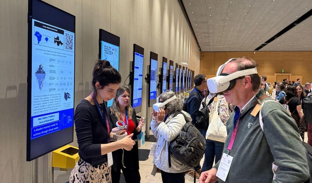 Durante o evento, congressistas puderam experimentar a tecnologia de realidade virtual