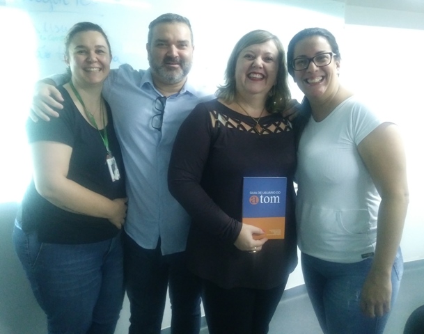 2018 maio oficina Atom POA (2menor).jpg