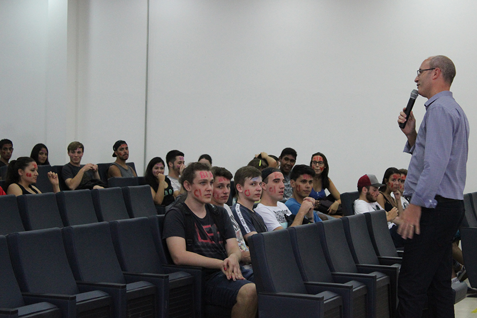 acolhe palestra institcuional